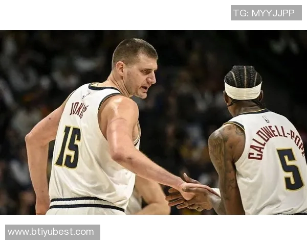 火箭奋力追赶约基奇掘金险胜比赛悬念迭起