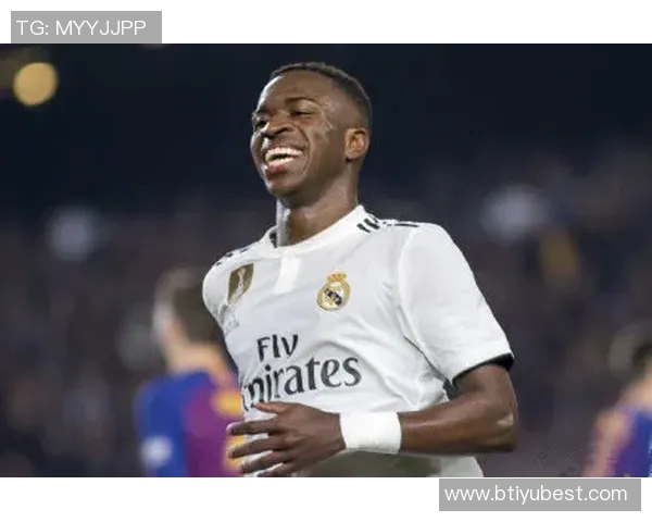 皇马或明夏出售维尼修斯标价不低于25亿引发沙特球队关注 皇马或明夏出售维尼修斯标价不低于25亿引发沙特球队关注