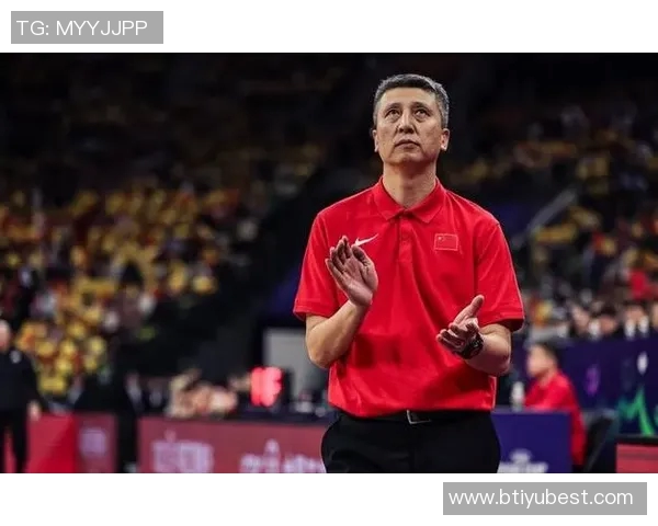 国足借鉴男篮经验聘本土教练未来成绩将向中国男篮致敬 国足借鉴男篮经验聘本土教练未来成绩将向中国男篮致敬