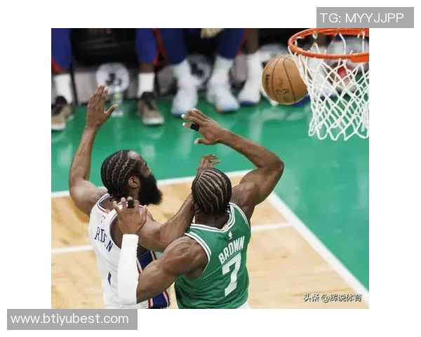 绿军背靠背挑战鹈鹕杰伦布朗状态回暖有望出战 绿军背靠背挑战鹈鹕杰伦布朗状态回暖有望出战