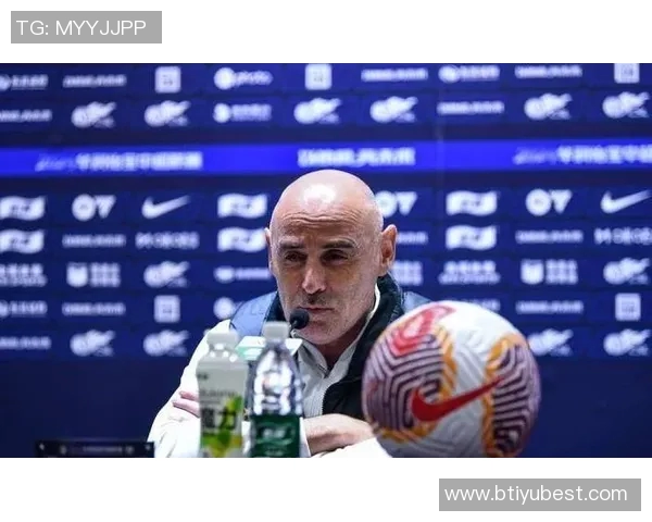 穆斯卡特有意继续执教海港队或将不加盟流浪者队 穆斯卡特有意继续执教海港队或将不加盟流浪者队