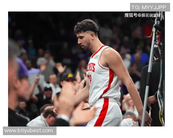 申京谈本赛季中投策略称篮下空间有限希望通过投篮找回比赛节奏 申京谈本赛季中投策略称篮下空间有限希望通过投篮找回比赛节奏