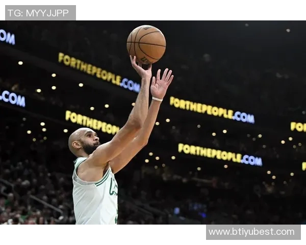 攻防兼备的怀特展现实力近7场场均226分51板5助23盖帽11抢断