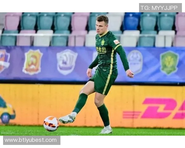 梅米舍维奇即将加盟青岛西海岸引发球迷热议原河北国安外援新动向