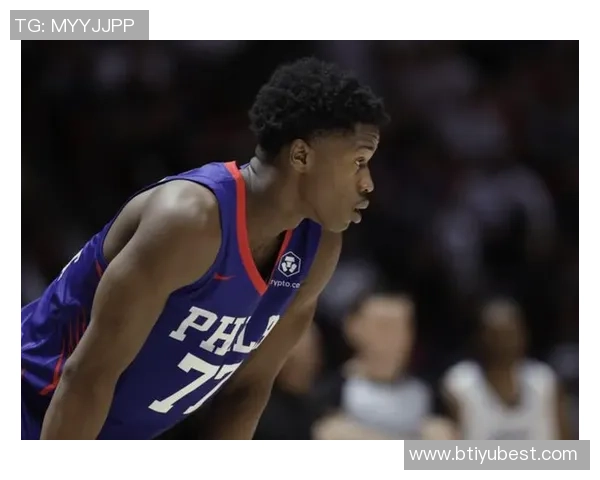 埃奇库姆首秀表现惊艳砍下34分与名宿齐名赢得队友认可