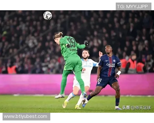 巴黎本轮法甲大名单公布登贝莱与K77领衔出战内维斯法比安因伤缺席